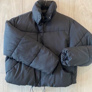 ZARA black cropped puffer jacket